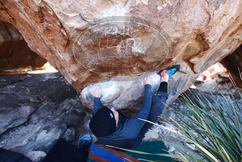 Bouldering in Hueco Tanks on 01/01/2019 with Blue Lizard Climbing and Yoga

Filename: SRM_20190101_1342140.jpg
Aperture: f/4.0
Shutter Speed: 1/250
Body: Canon EOS-1D Mark II
Lens: Canon EF 16-35mm f/2.8 L