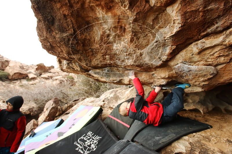 Bouldering in Hueco Tanks on 01/02/2019 with Blue Lizard Climbing and Yoga

Filename: SRM_20190102_1546420.jpg
Aperture: f/6.3
Shutter Speed: 1/320
Body: Canon EOS-1D Mark II
Lens: Canon EF 16-35mm f/2.8 L