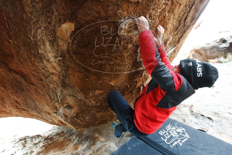 Bouldering in Hueco Tanks on 01/02/2019 with Blue Lizard Climbing and Yoga

Filename: SRM_20190102_1559100.jpg
Aperture: f/2.8
Shutter Speed: 1/250
Body: Canon EOS-1D Mark II
Lens: Canon EF 16-35mm f/2.8 L