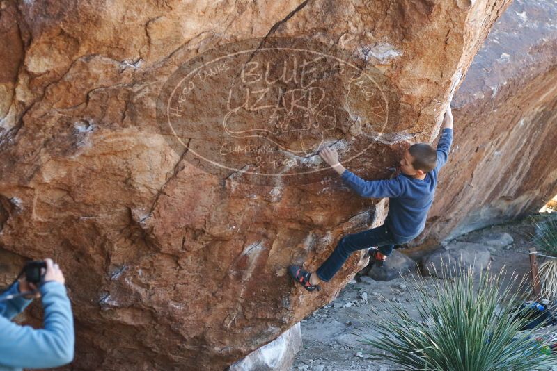 Bouldering in Hueco Tanks on 01/01/2019 with Blue Lizard Climbing and Yoga

Filename: SRM_20190101_1314400.jpg
Aperture: f/3.5
Shutter Speed: 1/250
Body: Canon EOS-1D Mark II
Lens: Canon EF 50mm f/1.8 II