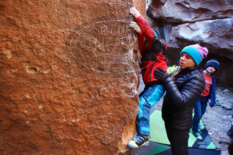 Bouldering in Hueco Tanks on 01/01/2019 with Blue Lizard Climbing and Yoga

Filename: SRM_20190101_1600290.jpg
Aperture: f/2.8
Shutter Speed: 1/160
Body: Canon EOS-1D Mark II
Lens: Canon EF 16-35mm f/2.8 L