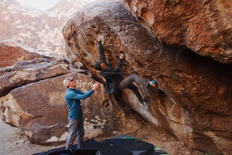 Bouldering in Hueco Tanks on 01/05/2019 with Blue Lizard Climbing and Yoga

Filename: SRM_20190105_1045030.jpg
Aperture: f/4.5
Shutter Speed: 1/160
Body: Canon EOS-1D Mark II
Lens: Canon EF 16-35mm f/2.8 L