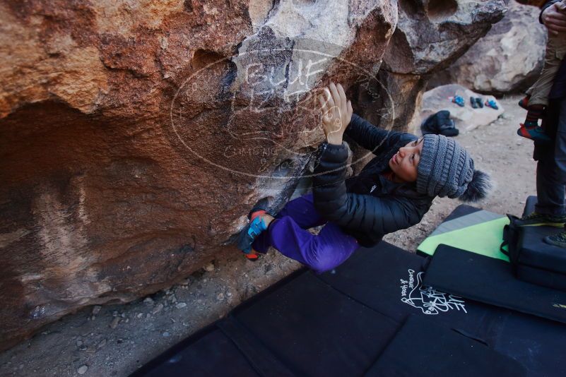 Bouldering in Hueco Tanks on 01/05/2019 with Blue Lizard Climbing and Yoga

Filename: SRM_20190105_1100240.jpg
Aperture: f/3.2
Shutter Speed: 1/250
Body: Canon EOS-1D Mark II
Lens: Canon EF 16-35mm f/2.8 L