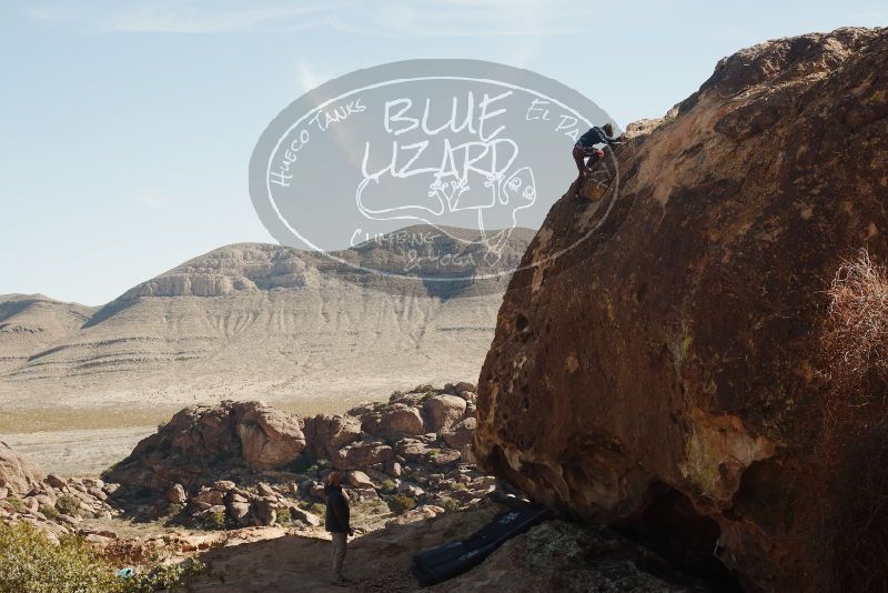 Bouldering in Hueco Tanks on 01/12/2019 with Blue Lizard Climbing and Yoga

Filename: SRM_20190112_1230570.jpg
Aperture: f/8.0
Shutter Speed: 1/250
Body: Canon EOS-1D Mark II
Lens: Canon EF 50mm f/1.8 II