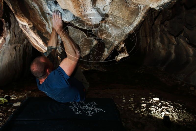 Bouldering in Hueco Tanks on 01/12/2019 with Blue Lizard Climbing and Yoga

Filename: SRM_20190112_1536470.jpg
Aperture: f/8.0
Shutter Speed: 1/250
Body: Canon EOS-1D Mark II
Lens: Canon EF 16-35mm f/2.8 L