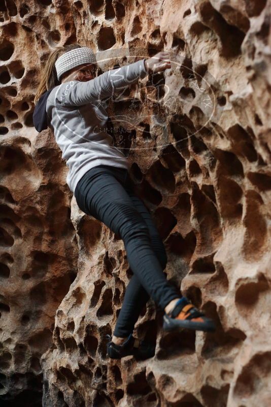 Bouldering in Hueco Tanks on 01/13/2019 with Blue Lizard Climbing and Yoga

Filename: SRM_20190113_1619530.jpg
Aperture: f/2.8
Shutter Speed: 1/160
Body: Canon EOS-1D Mark II
Lens: Canon EF 50mm f/1.8 II