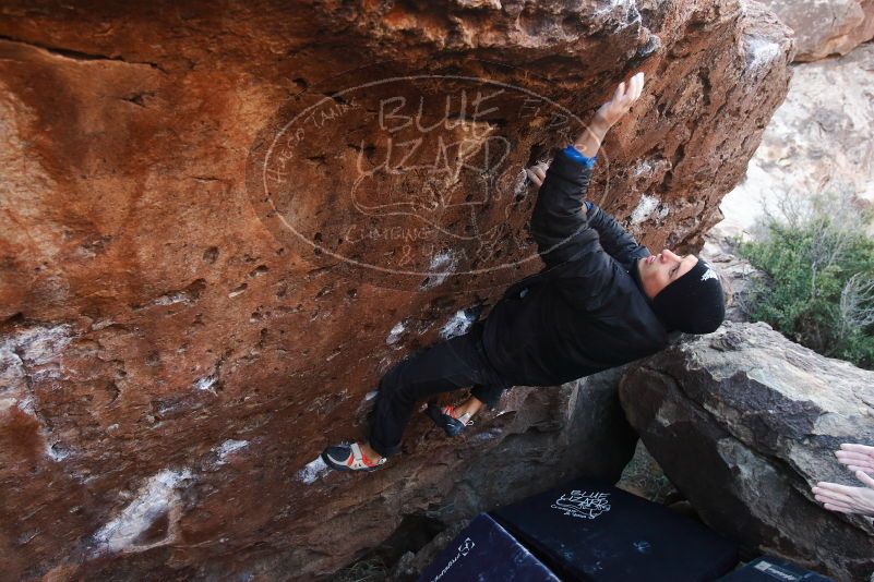 Bouldering in Hueco Tanks on 01/14/2019 with Blue Lizard Climbing and Yoga

Filename: SRM_20190114_1030520.jpg
Aperture: f/4.5
Shutter Speed: 1/200
Body: Canon EOS-1D Mark II
Lens: Canon EF 16-35mm f/2.8 L