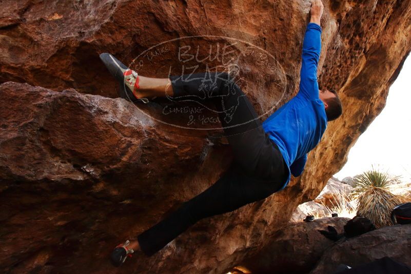 Bouldering in Hueco Tanks on 01/14/2019 with Blue Lizard Climbing and Yoga

Filename: SRM_20190114_1137560.jpg
Aperture: f/8.0
Shutter Speed: 1/200
Body: Canon EOS-1D Mark II
Lens: Canon EF 16-35mm f/2.8 L