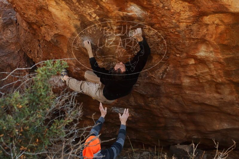 Bouldering in Hueco Tanks on 01/14/2019 with Blue Lizard Climbing and Yoga

Filename: SRM_20190114_1128030.jpg
Aperture: f/4.0
Shutter Speed: 1/250
Body: Canon EOS-1D Mark II
Lens: Canon EF 50mm f/1.8 II