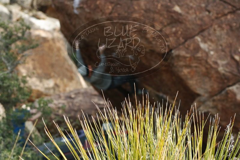 Bouldering in Hueco Tanks on 01/14/2019 with Blue Lizard Climbing and Yoga

Filename: SRM_20190114_1645330.jpg
Aperture: f/3.5
Shutter Speed: 1/320
Body: Canon EOS-1D Mark II
Lens: Canon EF 50mm f/1.8 II