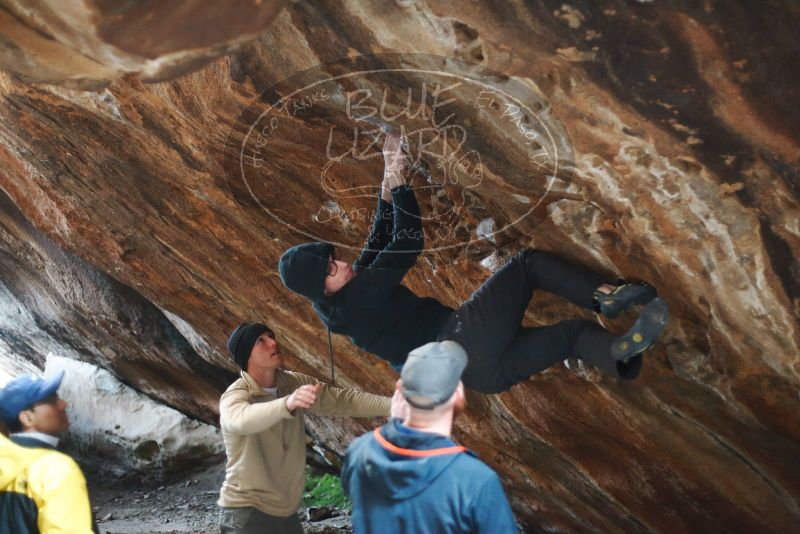 Bouldering in Hueco Tanks on 01/18/2019 with Blue Lizard Climbing and Yoga

Filename: SRM_20190118_1558310.jpg
Aperture: f/1.8
Shutter Speed: 1/80
Body: Canon EOS-1D Mark II
Lens: Canon EF 50mm f/1.8 II