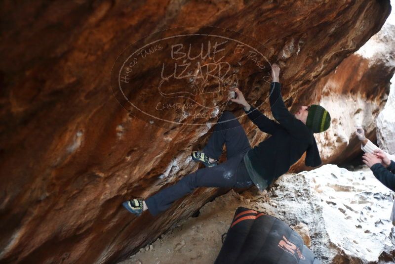 Bouldering in Hueco Tanks on 01/18/2019 with Blue Lizard Climbing and Yoga

Filename: SRM_20190118_1607130.jpg
Aperture: f/1.8
Shutter Speed: 1/100
Body: Canon EOS-1D Mark II
Lens: Canon EF 50mm f/1.8 II