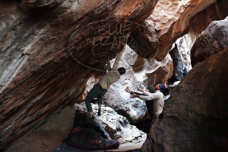 Bouldering in Hueco Tanks on 01/18/2019 with Blue Lizard Climbing and Yoga

Filename: SRM_20190118_1612150.jpg
Aperture: f/3.5
Shutter Speed: 1/160
Body: Canon EOS-1D Mark II
Lens: Canon EF 50mm f/1.8 II