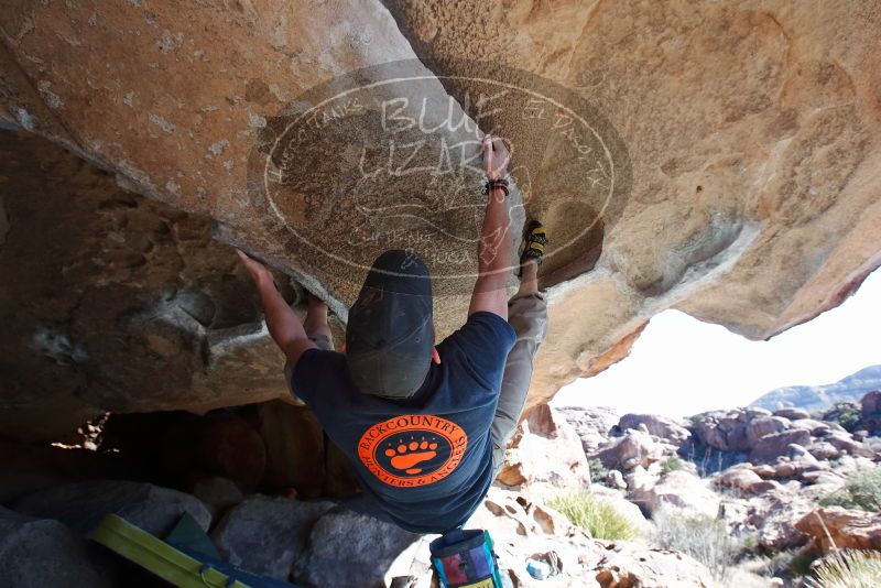 Bouldering in Hueco Tanks on 01/19/2019 with Blue Lizard Climbing and Yoga

Filename: SRM_20190119_1206110.jpg
Aperture: f/6.3
Shutter Speed: 1/250
Body: Canon EOS-1D Mark II
Lens: Canon EF 16-35mm f/2.8 L