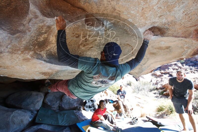 Bouldering in Hueco Tanks on 01/19/2019 with Blue Lizard Climbing and Yoga

Filename: SRM_20190119_1229160.jpg
Aperture: f/5.6
Shutter Speed: 1/320
Body: Canon EOS-1D Mark II
Lens: Canon EF 16-35mm f/2.8 L