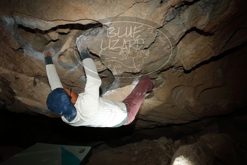 Bouldering in Hueco Tanks on 01/19/2019 with Blue Lizard Climbing and Yoga

Filename: SRM_20190119_1702530.jpg
Aperture: f/8.0
Shutter Speed: 1/250
Body: Canon EOS-1D Mark II
Lens: Canon EF 16-35mm f/2.8 L