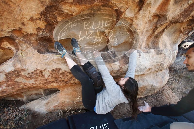 Bouldering in Hueco Tanks on 01/21/2019 with Blue Lizard Climbing and Yoga

Filename: SRM_20190121_1102570.jpg
Aperture: f/5.6
Shutter Speed: 1/250
Body: Canon EOS-1D Mark II
Lens: Canon EF 16-35mm f/2.8 L