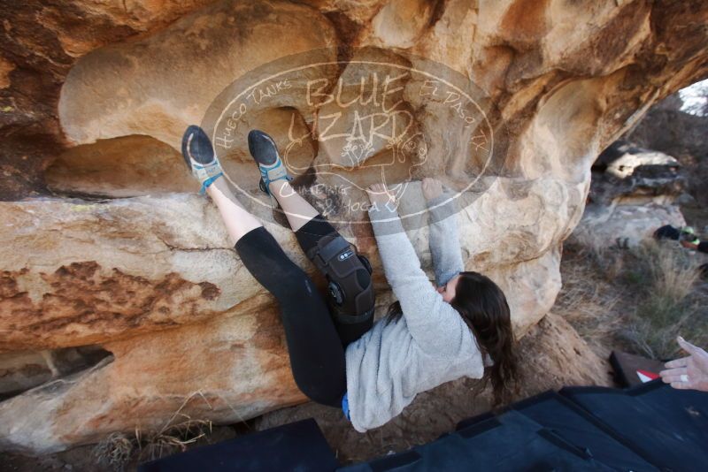 Bouldering in Hueco Tanks on 01/21/2019 with Blue Lizard Climbing and Yoga

Filename: SRM_20190121_1103050.jpg
Aperture: f/6.3
Shutter Speed: 1/250
Body: Canon EOS-1D Mark II
Lens: Canon EF 16-35mm f/2.8 L