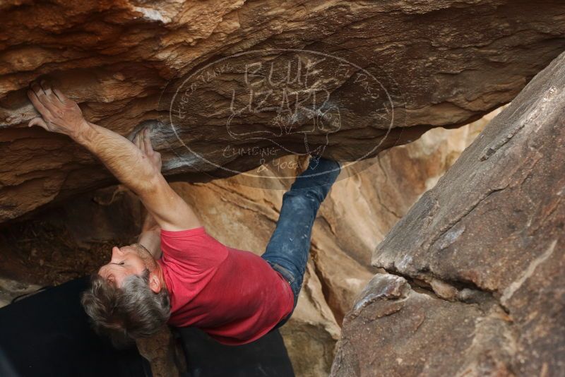 Bouldering in Hueco Tanks on 01/21/2019 with Blue Lizard Climbing and Yoga

Filename: SRM_20190121_1352111.jpg
Aperture: f/4.5
Shutter Speed: 1/250
Body: Canon EOS-1D Mark II
Lens: Canon EF 50mm f/1.8 II