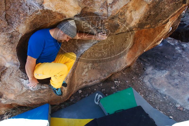 Bouldering in Hueco Tanks on 01/26/2019 with Blue Lizard Climbing and Yoga

Filename: SRM_20190126_1107360.jpg
Aperture: f/5.0
Shutter Speed: 1/250
Body: Canon EOS-1D Mark II
Lens: Canon EF 16-35mm f/2.8 L