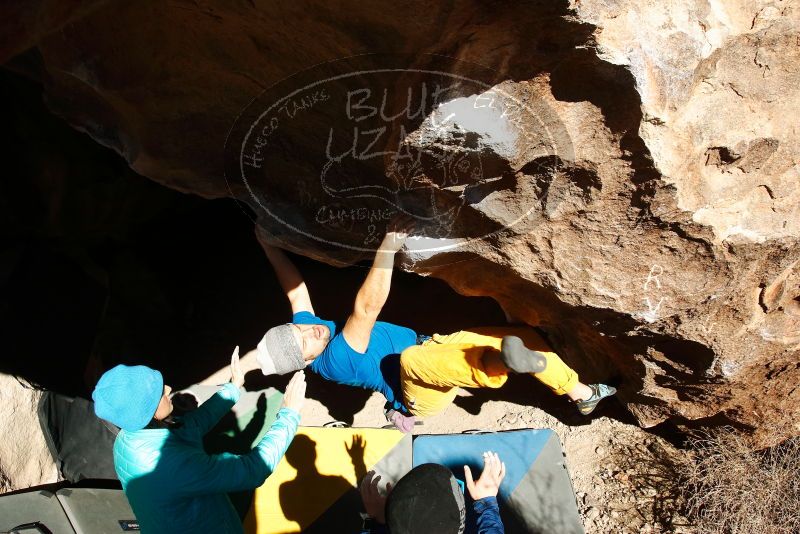 Bouldering in Hueco Tanks on 01/26/2019 with Blue Lizard Climbing and Yoga

Filename: SRM_20190126_1259170.jpg
Aperture: f/9.0
Shutter Speed: 1/320
Body: Canon EOS-1D Mark II
Lens: Canon EF 16-35mm f/2.8 L