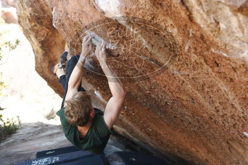 Bouldering in Hueco Tanks on 01/27/2019 with Blue Lizard Climbing and Yoga

Filename: SRM_20190127_1155300.jpg
Aperture: f/3.2
Shutter Speed: 1/320
Body: Canon EOS-1D Mark II
Lens: Canon EF 50mm f/1.8 II