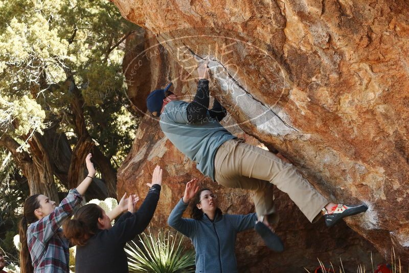 Bouldering in Hueco Tanks on 02/03/2019 with Blue Lizard Climbing and Yoga

Filename: SRM_20190203_1329050.jpg
Aperture: f/4.5
Shutter Speed: 1/250
Body: Canon EOS-1D Mark II
Lens: Canon EF 50mm f/1.8 II