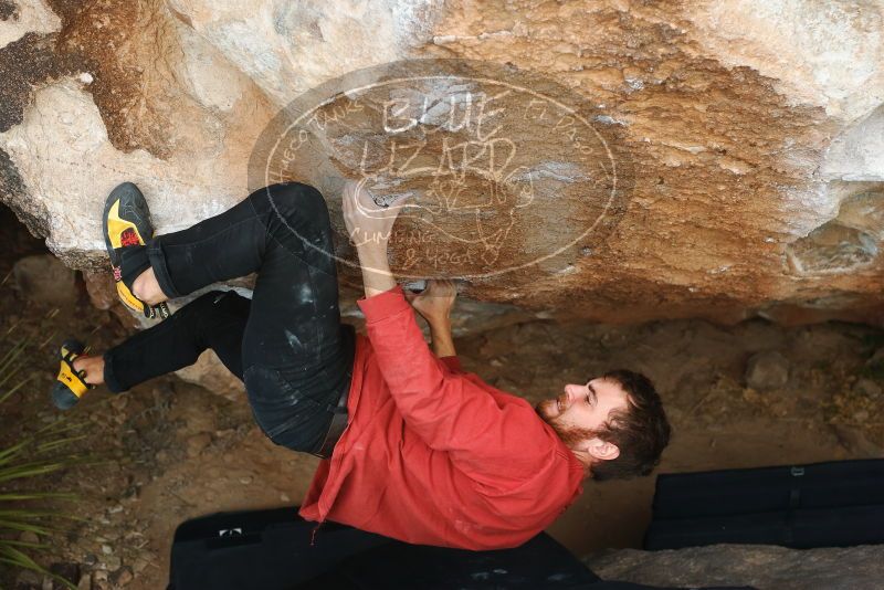 Bouldering in Hueco Tanks on 02/03/2019 with Blue Lizard Climbing and Yoga

Filename: SRM_20190203_1505200.jpg
Aperture: f/4.0
Shutter Speed: 1/640
Body: Canon EOS-1D Mark II
Lens: Canon EF 50mm f/1.8 II