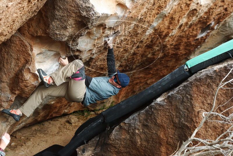 Bouldering in Hueco Tanks on 02/03/2019 with Blue Lizard Climbing and Yoga

Filename: SRM_20190203_1514360.jpg
Aperture: f/4.0
Shutter Speed: 1/320
Body: Canon EOS-1D Mark II
Lens: Canon EF 50mm f/1.8 II