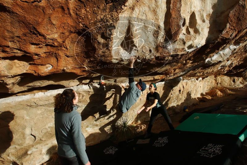 Bouldering in Hueco Tanks on 02/03/2019 with Blue Lizard Climbing and Yoga

Filename: SRM_20190203_1729300.jpg
Aperture: f/8.0
Shutter Speed: 1/250
Body: Canon EOS-1D Mark II
Lens: Canon EF 16-35mm f/2.8 L