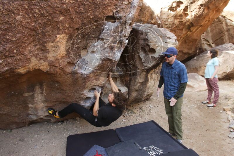 Bouldering in Hueco Tanks on 02/02/2019 with Blue Lizard Climbing and Yoga

Filename: SRM_20190202_1106180.jpg
Aperture: f/5.6
Shutter Speed: 1/250
Body: Canon EOS-1D Mark II
Lens: Canon EF 16-35mm f/2.8 L