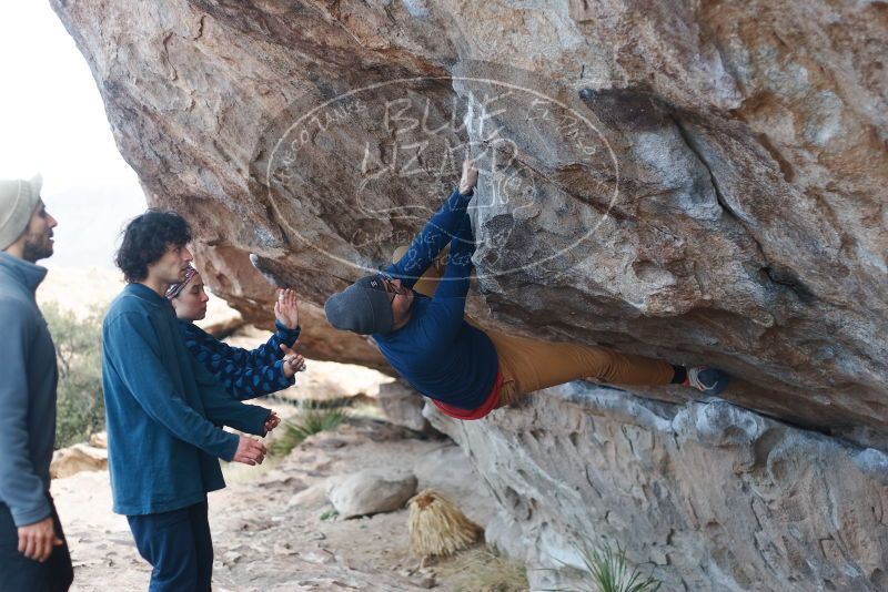 Bouldering in Hueco Tanks on 02/09/2019 with Blue Lizard Climbing and Yoga

Filename: SRM_20190209_1028180.jpg
Aperture: f/2.8
Shutter Speed: 1/400
Body: Canon EOS-1D Mark II
Lens: Canon EF 50mm f/1.8 II