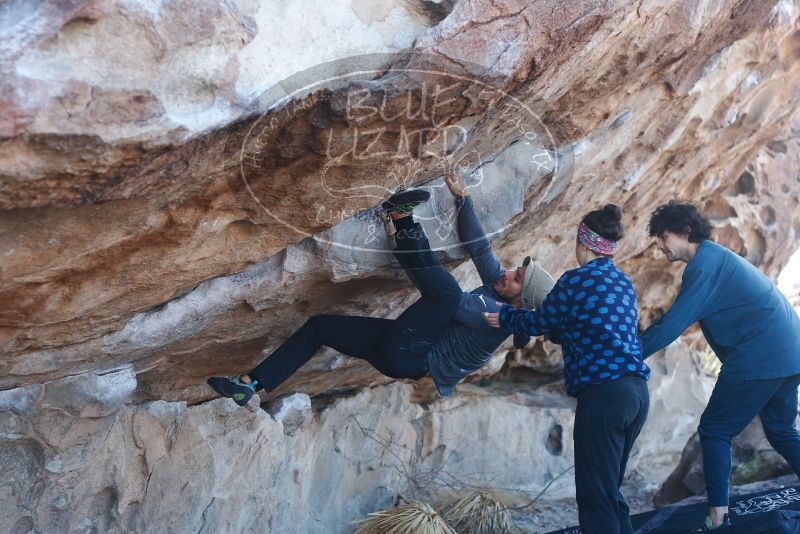 Bouldering in Hueco Tanks on 02/09/2019 with Blue Lizard Climbing and Yoga

Filename: SRM_20190209_1046420.jpg
Aperture: f/3.2
Shutter Speed: 1/400
Body: Canon EOS-1D Mark II
Lens: Canon EF 50mm f/1.8 II