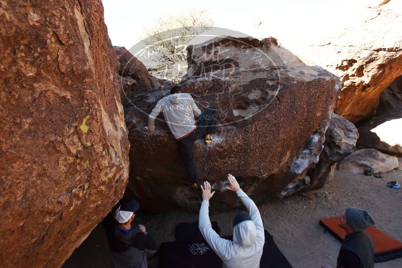 Bouldering in Hueco Tanks on 02/17/2019 with Blue Lizard Climbing and Yoga

Filename: SRM_20190217_1115130.jpg
Aperture: f/4.5
Shutter Speed: 1/1000
Body: Canon EOS-1D Mark II
Lens: Canon EF 16-35mm f/2.8 L