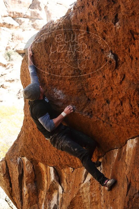 Bouldering in Hueco Tanks on 02/17/2019 with Blue Lizard Climbing and Yoga

Filename: SRM_20190217_1401191.jpg
Aperture: f/5.6
Shutter Speed: 1/250
Body: Canon EOS-1D Mark II
Lens: Canon EF 50mm f/1.8 II