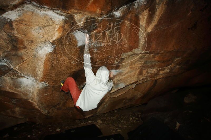 Bouldering in Hueco Tanks on 02/17/2019 with Blue Lizard Climbing and Yoga

Filename: SRM_20190217_1601340.jpg
Aperture: f/8.0
Shutter Speed: 1/250
Body: Canon EOS-1D Mark II
Lens: Canon EF 16-35mm f/2.8 L