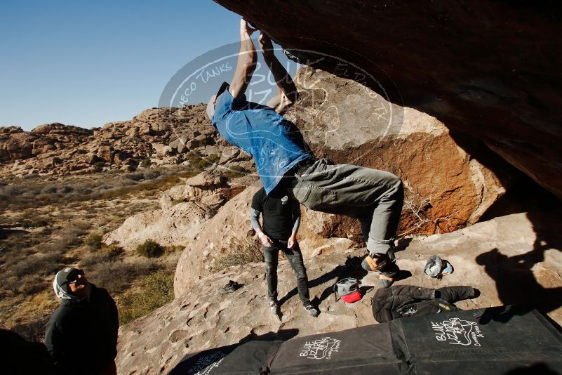 Bouldering in Hueco Tanks on 02/17/2019 with Blue Lizard Climbing and Yoga

Filename: SRM_20190217_1616560.jpg
Aperture: f/8.0
Shutter Speed: 1/250
Body: Canon EOS-1D Mark II
Lens: Canon EF 16-35mm f/2.8 L