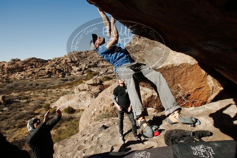 Bouldering in Hueco Tanks on 02/17/2019 with Blue Lizard Climbing and Yoga

Filename: SRM_20190217_1616580.jpg
Aperture: f/8.0
Shutter Speed: 1/250
Body: Canon EOS-1D Mark II
Lens: Canon EF 16-35mm f/2.8 L