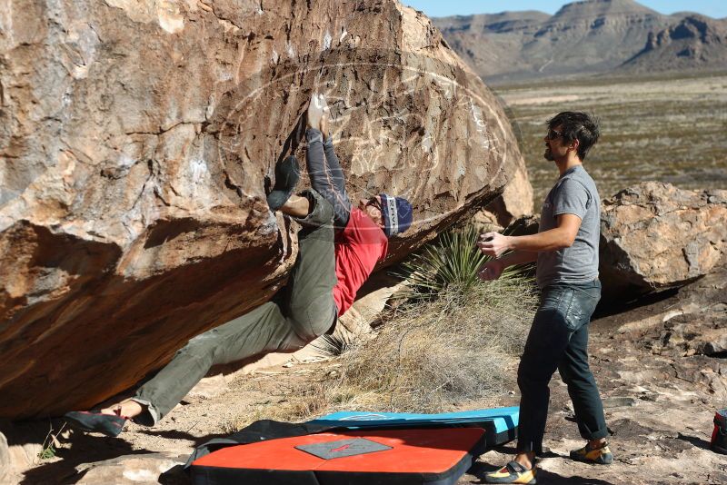 Bouldering in Hueco Tanks on 02/22/2019 with Blue Lizard Climbing and Yoga

Filename: SRM_20190222_1043090.jpg
Aperture: f/4.0
Shutter Speed: 1/640
Body: Canon EOS-1D Mark II
Lens: Canon EF 50mm f/1.8 II