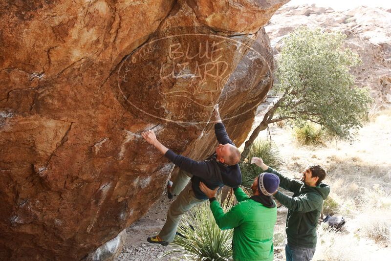 Bouldering in Hueco Tanks on 02/22/2019 with Blue Lizard Climbing and Yoga

Filename: SRM_20190222_1527540.jpg
Aperture: f/5.6
Shutter Speed: 1/250
Body: Canon EOS-1D Mark II
Lens: Canon EF 16-35mm f/2.8 L