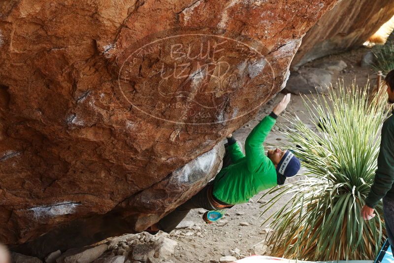 Bouldering in Hueco Tanks on 02/22/2019 with Blue Lizard Climbing and Yoga

Filename: SRM_20190222_1531380.jpg
Aperture: f/5.0
Shutter Speed: 1/250
Body: Canon EOS-1D Mark II
Lens: Canon EF 50mm f/1.8 II