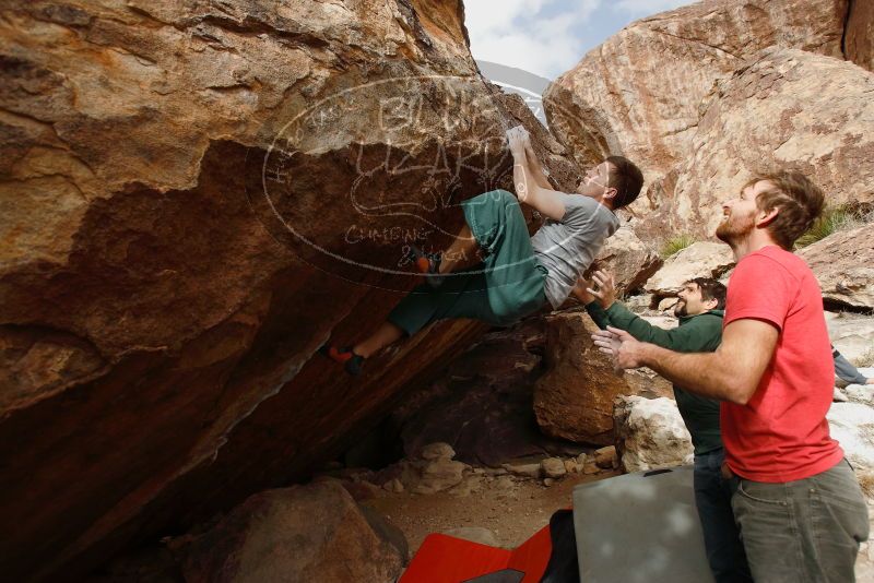 Bouldering in Hueco Tanks on 02/22/2019 with Blue Lizard Climbing and Yoga

Filename: SRM_20190222_1646020.jpg
Aperture: f/4.5
Shutter Speed: 1/1000
Body: Canon EOS-1D Mark II
Lens: Canon EF 16-35mm f/2.8 L