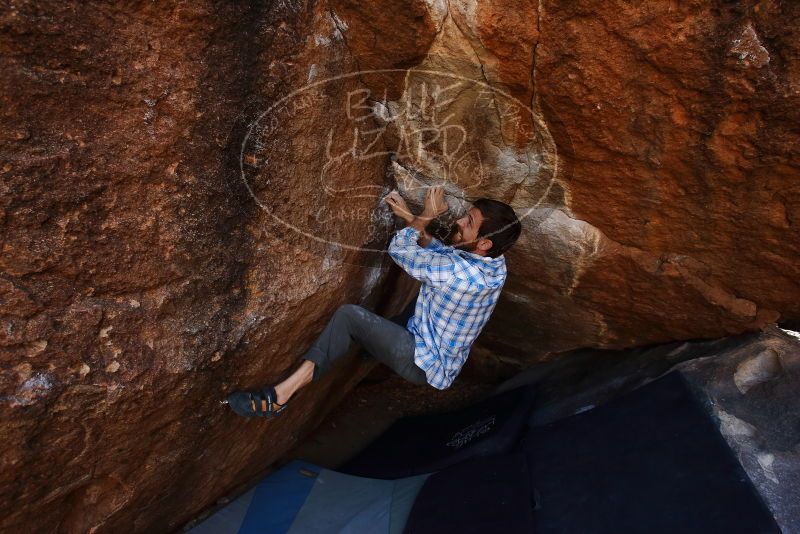 Bouldering in Hueco Tanks on 03/02/2019 with Blue Lizard Climbing and Yoga

Filename: SRM_20190302_1548250.jpg
Aperture: f/5.6
Shutter Speed: 1/400
Body: Canon EOS-1D Mark II
Lens: Canon EF 16-35mm f/2.8 L