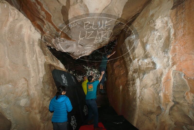 Bouldering in Hueco Tanks on 03/08/2019 with Blue Lizard Climbing and Yoga

Filename: SRM_20190308_1722360.jpg
Aperture: f/5.6
Shutter Speed: 1/250
Body: Canon EOS-1D Mark II
Lens: Canon EF 16-35mm f/2.8 L