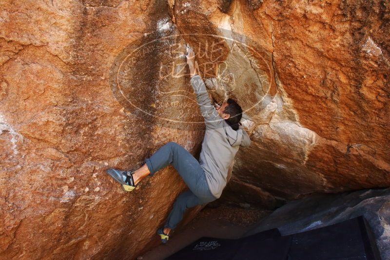 Bouldering in Hueco Tanks on 03/09/2019 with Blue Lizard Climbing and Yoga

Filename: SRM_20190309_1139490.jpg
Aperture: f/5.6
Shutter Speed: 1/400
Body: Canon EOS-1D Mark II
Lens: Canon EF 16-35mm f/2.8 L