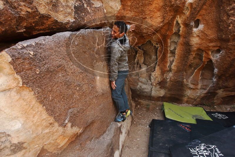 Bouldering in Hueco Tanks on 03/09/2019 with Blue Lizard Climbing and Yoga

Filename: SRM_20190309_1301120.jpg
Aperture: f/5.6
Shutter Speed: 1/250
Body: Canon EOS-1D Mark II
Lens: Canon EF 16-35mm f/2.8 L