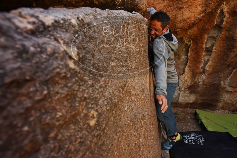 Bouldering in Hueco Tanks on 03/09/2019 with Blue Lizard Climbing and Yoga

Filename: SRM_20190309_1315470.jpg
Aperture: f/5.6
Shutter Speed: 1/320
Body: Canon EOS-1D Mark II
Lens: Canon EF 16-35mm f/2.8 L