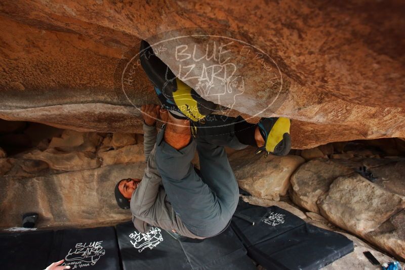 Bouldering in Hueco Tanks on 03/09/2019 with Blue Lizard Climbing and Yoga

Filename: SRM_20190309_1653350.jpg
Aperture: f/5.6
Shutter Speed: 1/200
Body: Canon EOS-1D Mark II
Lens: Canon EF 16-35mm f/2.8 L