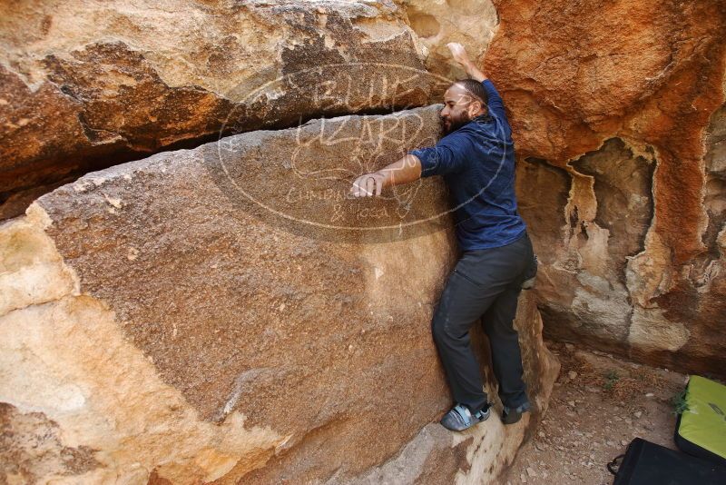 Bouldering in Hueco Tanks on 03/09/2019 with Blue Lizard Climbing and Yoga

Filename: SRM_20190309_1218140.jpg
Aperture: f/5.6
Shutter Speed: 1/160
Body: Canon EOS-1D Mark II
Lens: Canon EF 16-35mm f/2.8 L