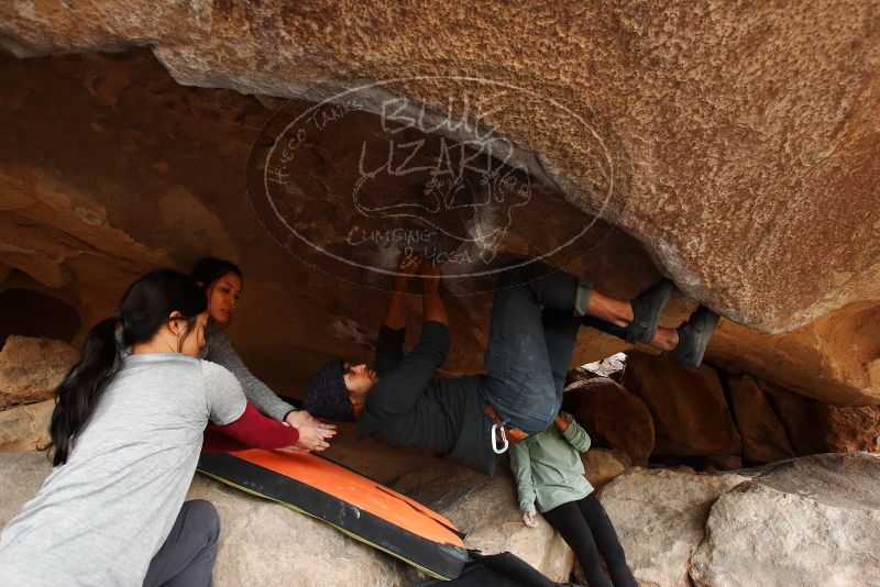 Bouldering in Hueco Tanks on 03/09/2019 with Blue Lizard Climbing and Yoga

Filename: SRM_20190309_1543170.jpg
Aperture: f/5.6
Shutter Speed: 1/250
Body: Canon EOS-1D Mark II
Lens: Canon EF 16-35mm f/2.8 L